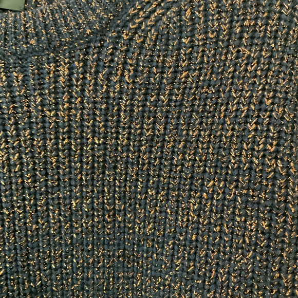 rag and bone black crew sweater with rust metallic thread, bottoms at cuff, Sz S - Picture 3 of 12